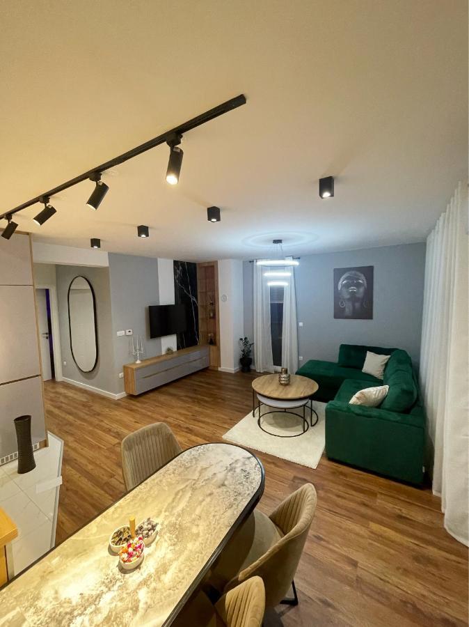 Delux Apartman President Centar Brčko エクステリア 写真